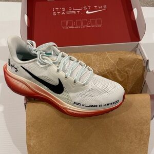 Nike Pegasus 41 EK Limited Edition Size Men 7/ Women 8.5 Brand New with Box!